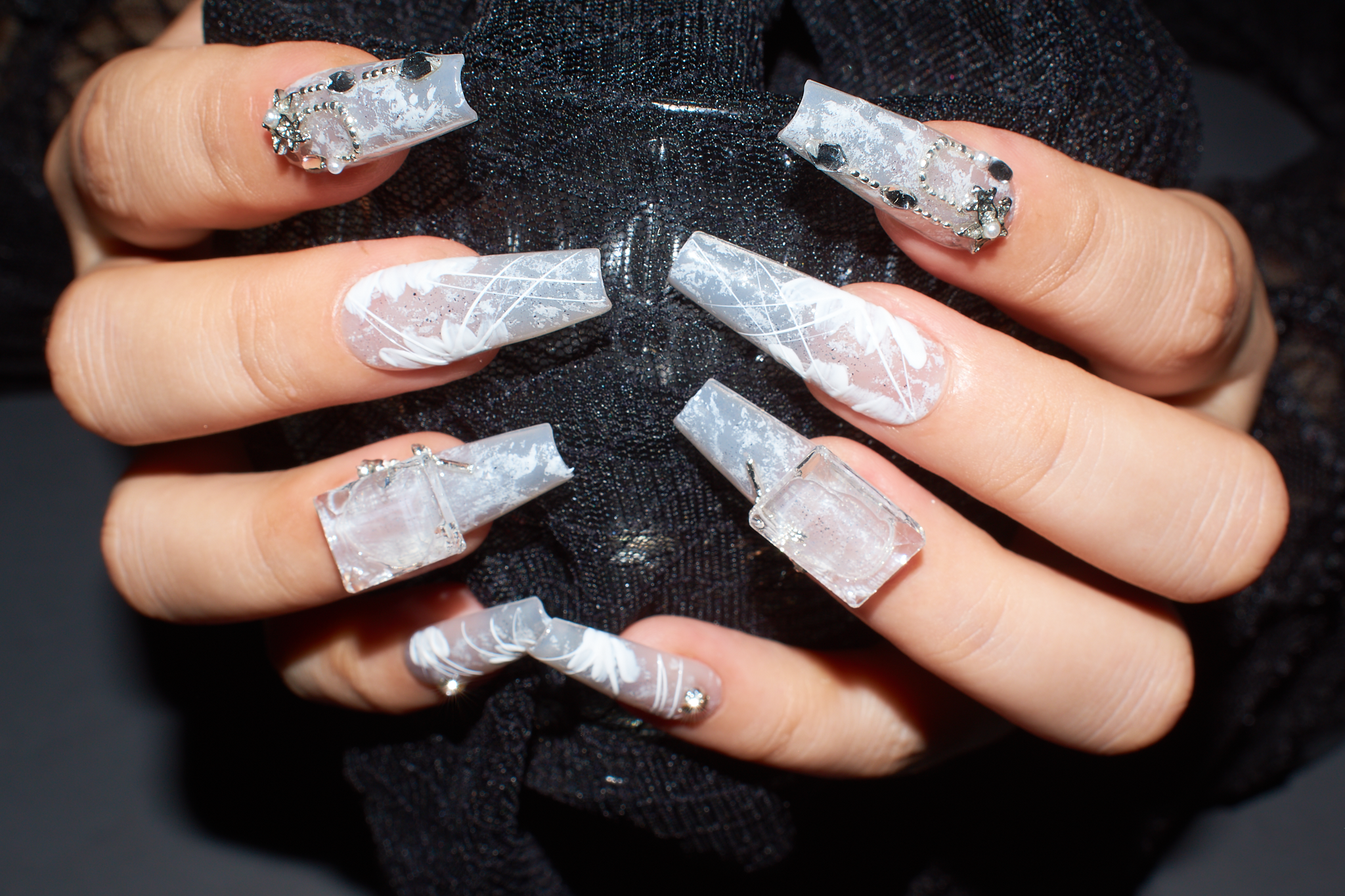 white flower, pearl white nail paint, hand painted press on nails, monoschic nails, nails long coffin