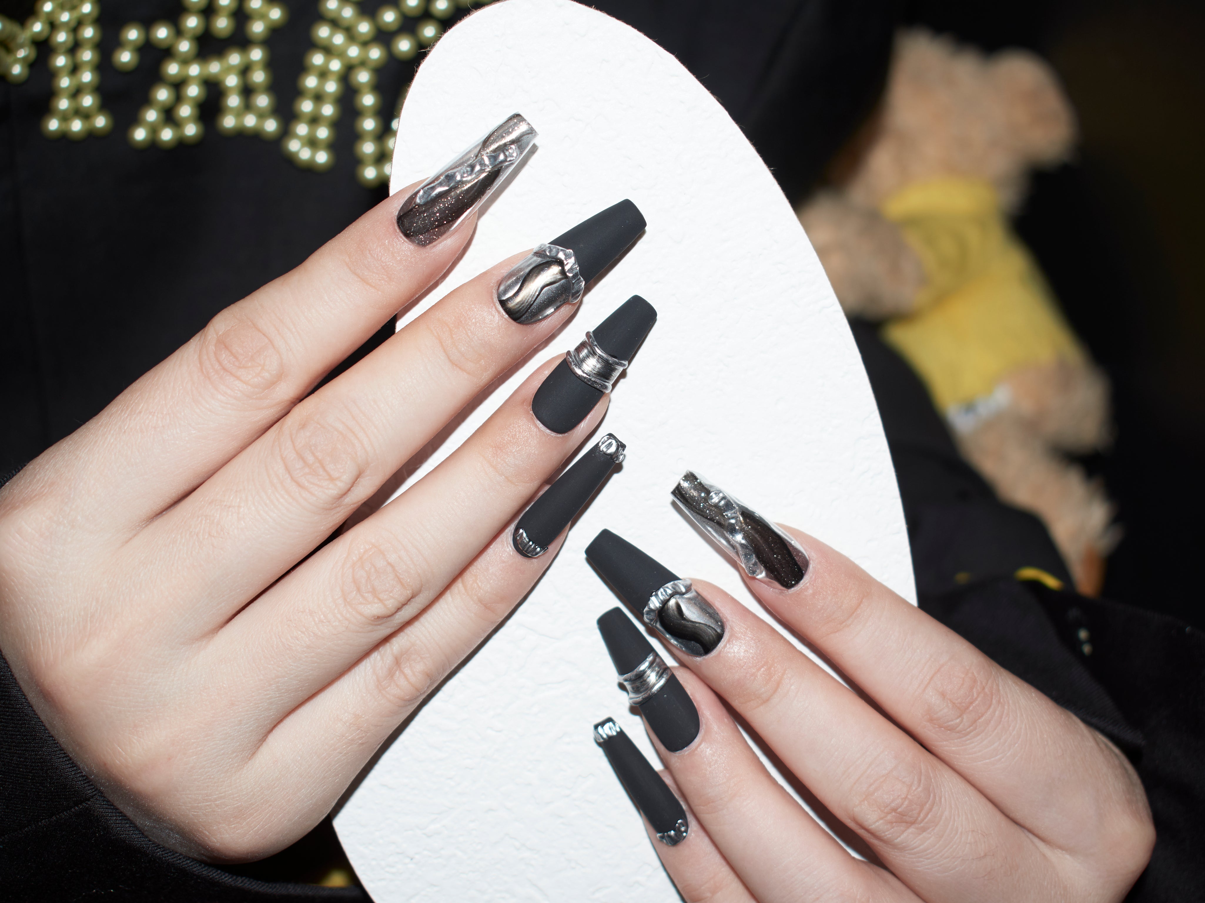 black matte nails coffin, metallic silver nail polish, handmade press on nail, monoschic nails