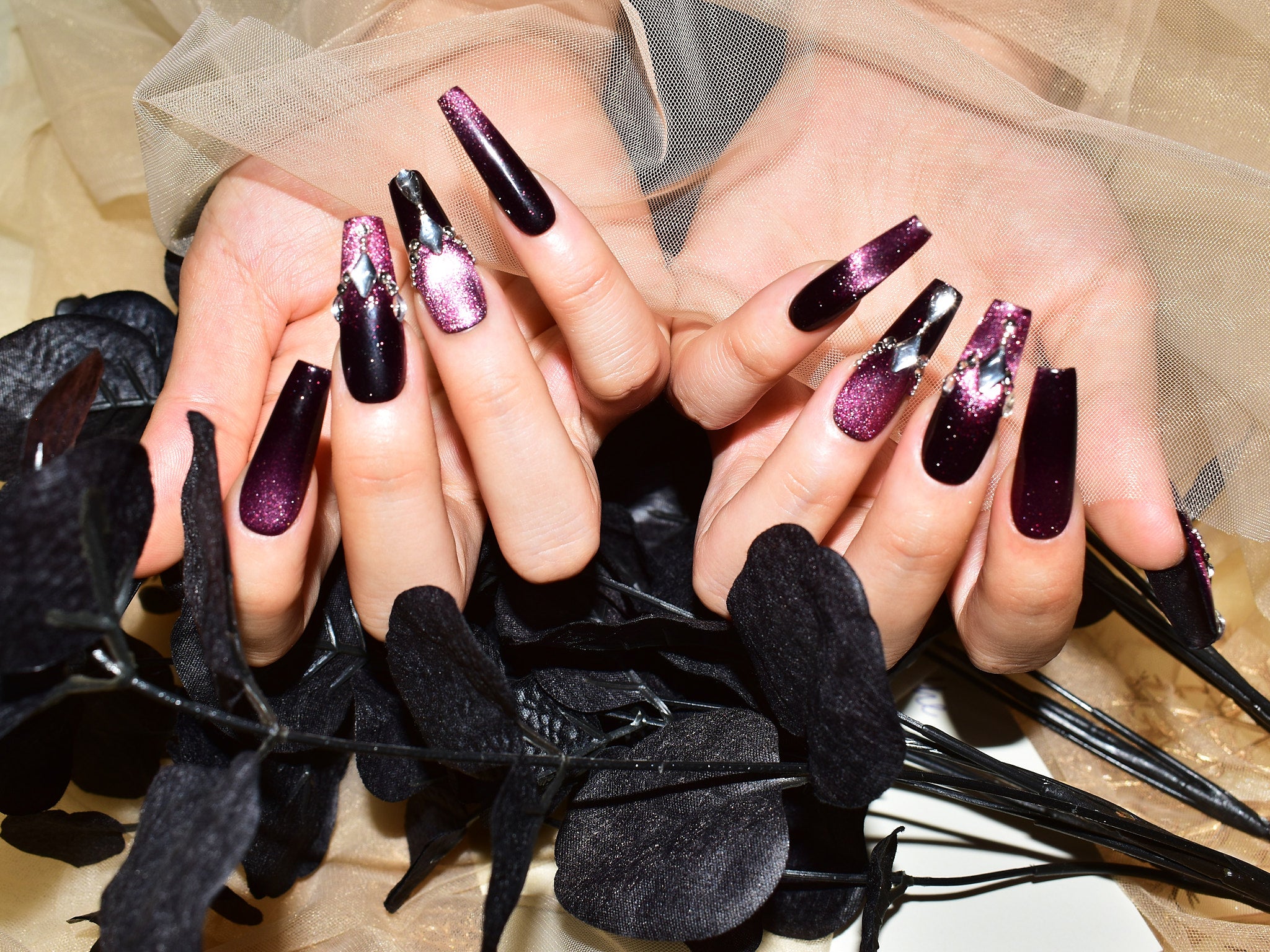 handmade press on nails, princess nail, purple cat eye nails, coffin shaped nails, monoschic nails