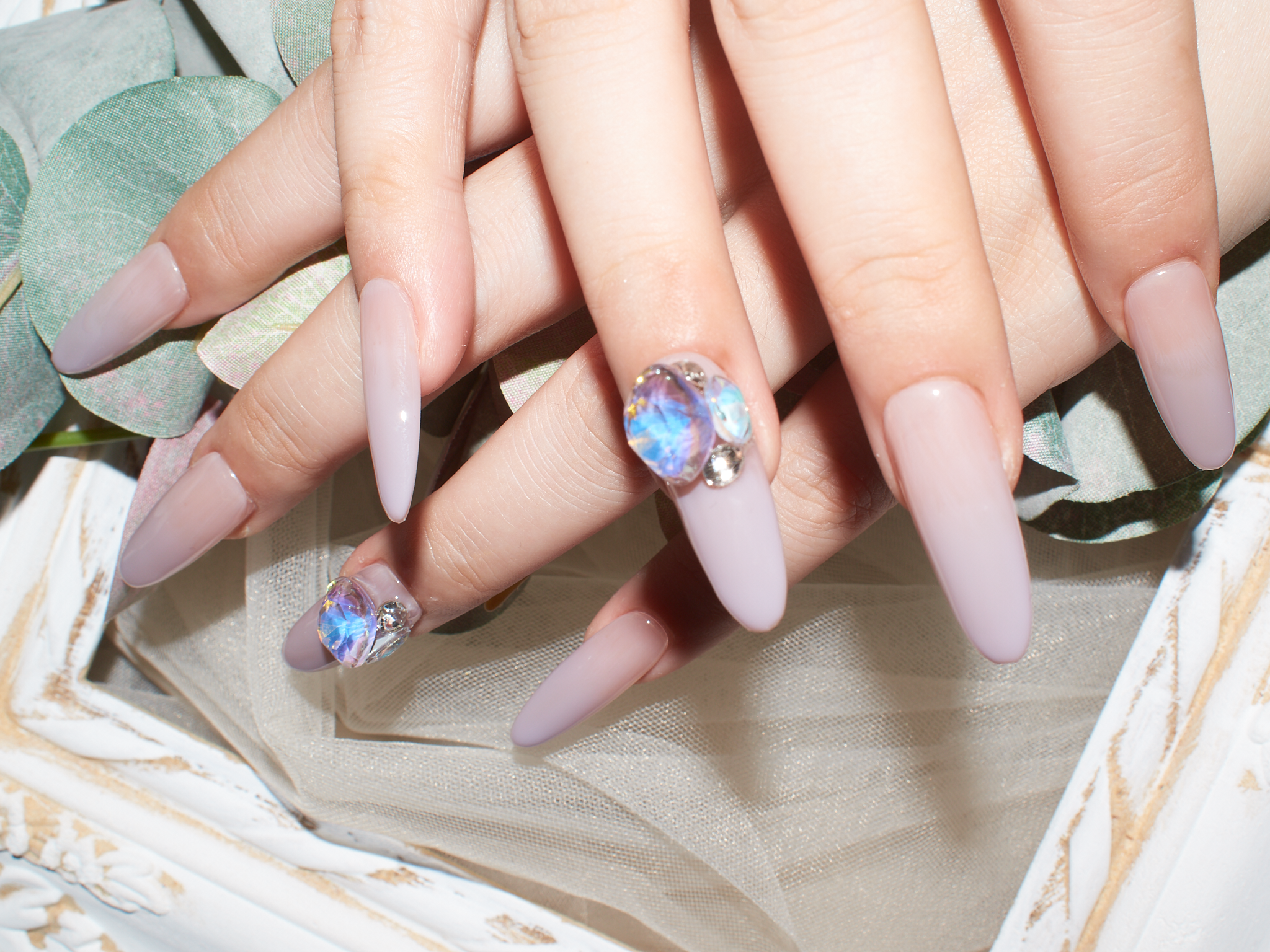 handmade press on nails, gel nails light purple, oval nail tips， monoschic nails